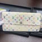 ルイヴィトン　ポルトフォイユ　モノグラムマルチカラー
